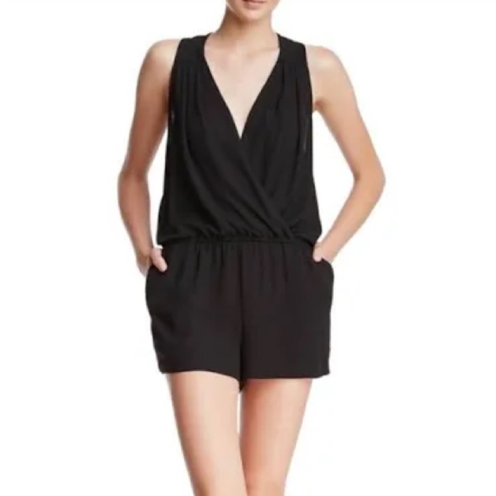 BCBGMAXAZRIA Womens Thalia Sleevless Romper in Black Size Small
